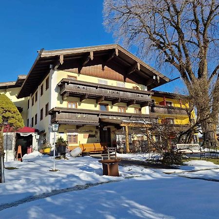 Ferienhotel Lindenhof Leogang Εξωτερικό φωτογραφία
